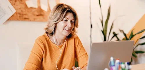 How social media can benefit your self-employed wellbeing