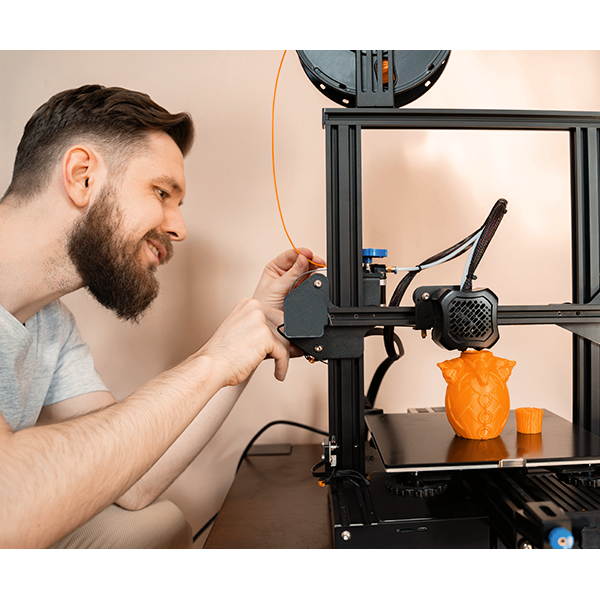 What skills and qualifications do you need to become a freelance 3D artist or modeller